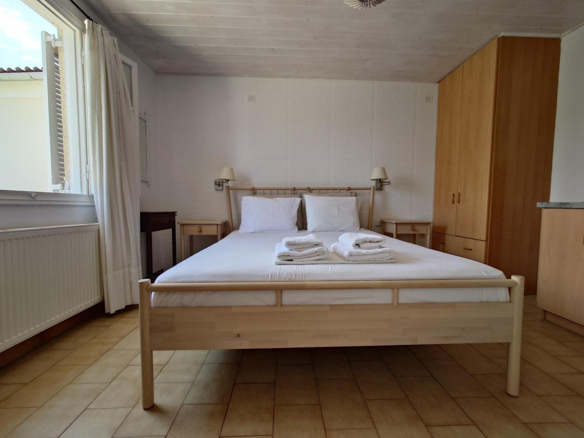 Elena Apartments Ithaca 瓦西 外观 照片